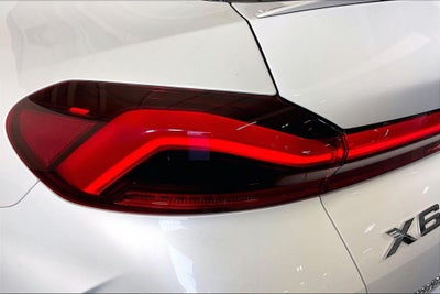 2025 BMW X6 xDrive40i