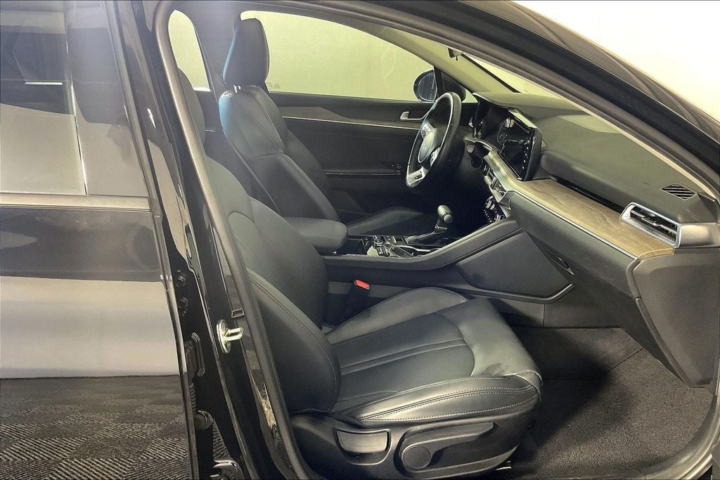 2023 Kia K5 EX