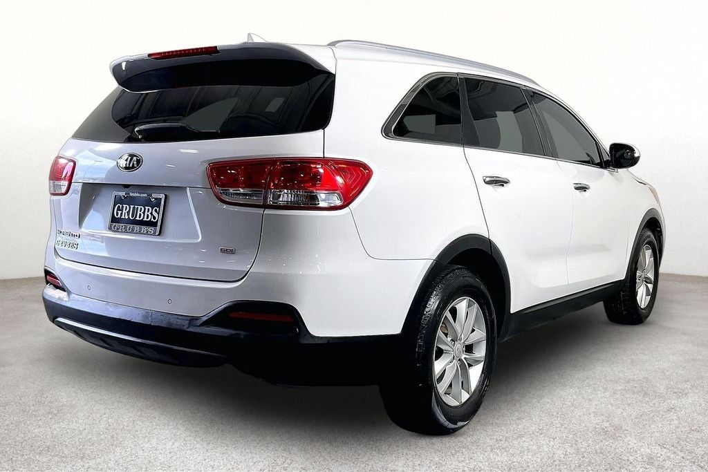 2016 Kia Sorento LX