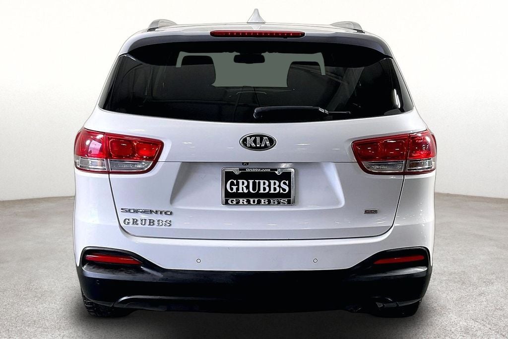 2016 Kia Sorento LX