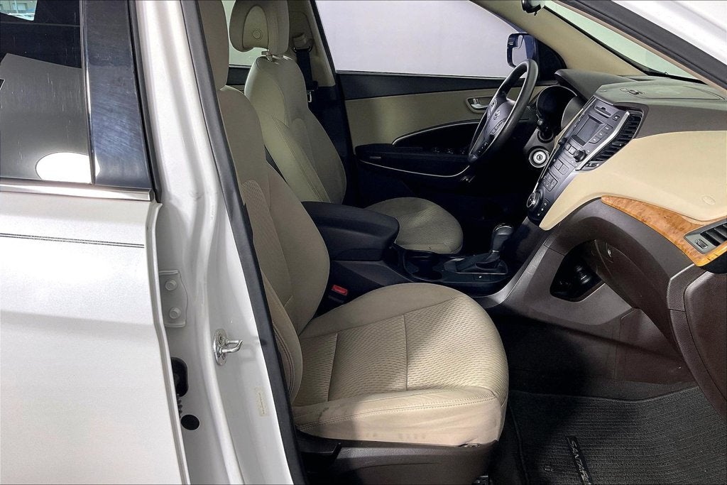 2016 Hyundai Santa Fe Sport 2.4 Base