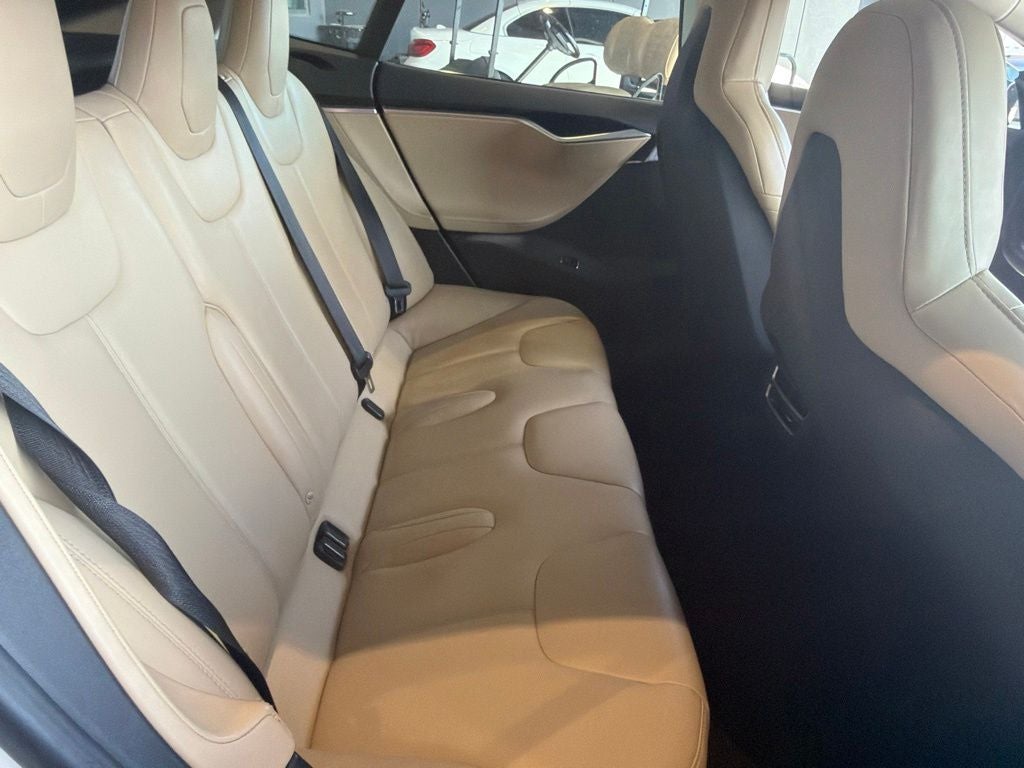 2015 Tesla Model S 70D