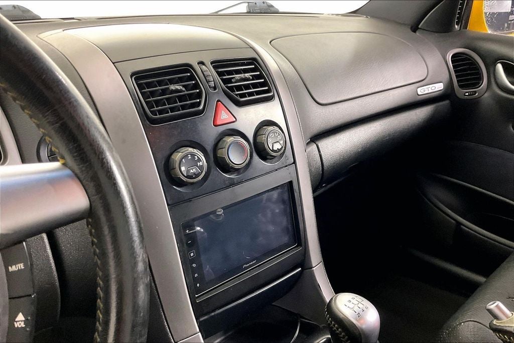 2004 Pontiac GTO Base