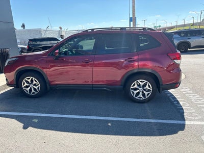 2024 Subaru Forester Premium
