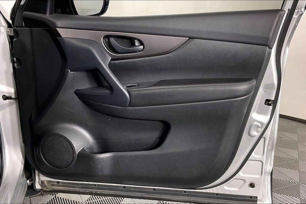 2022 Nissan Rogue Sport S