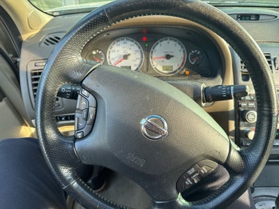2002 Nissan Maxima SE