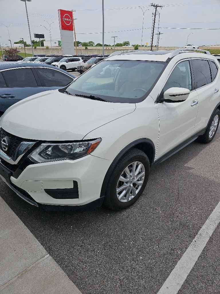 2017 Nissan Rogue SV