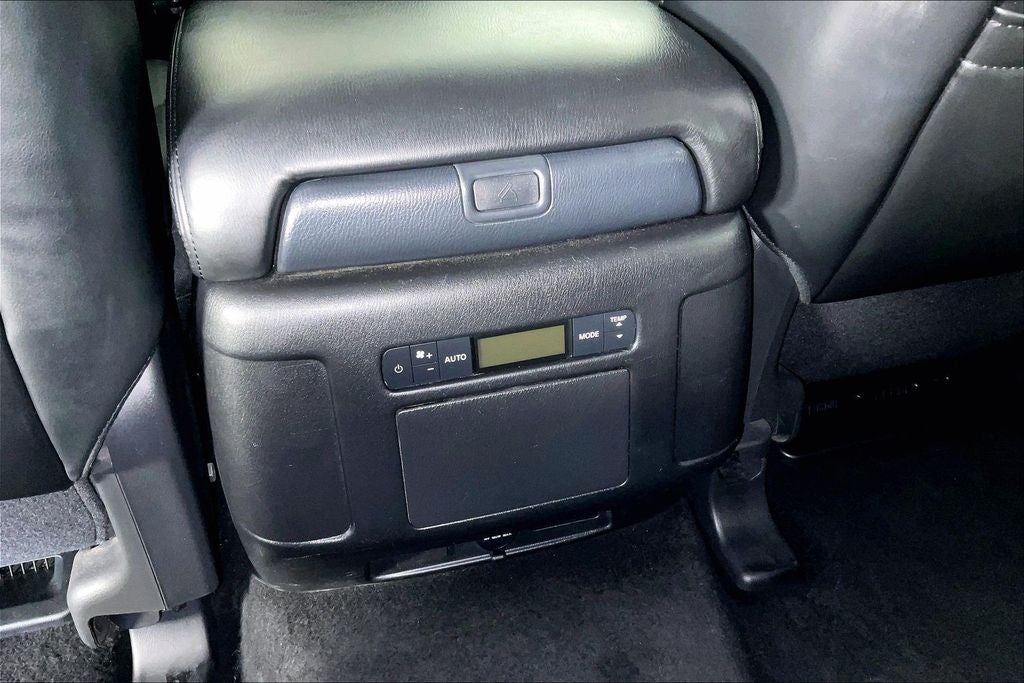 2024 Nissan Armada SV