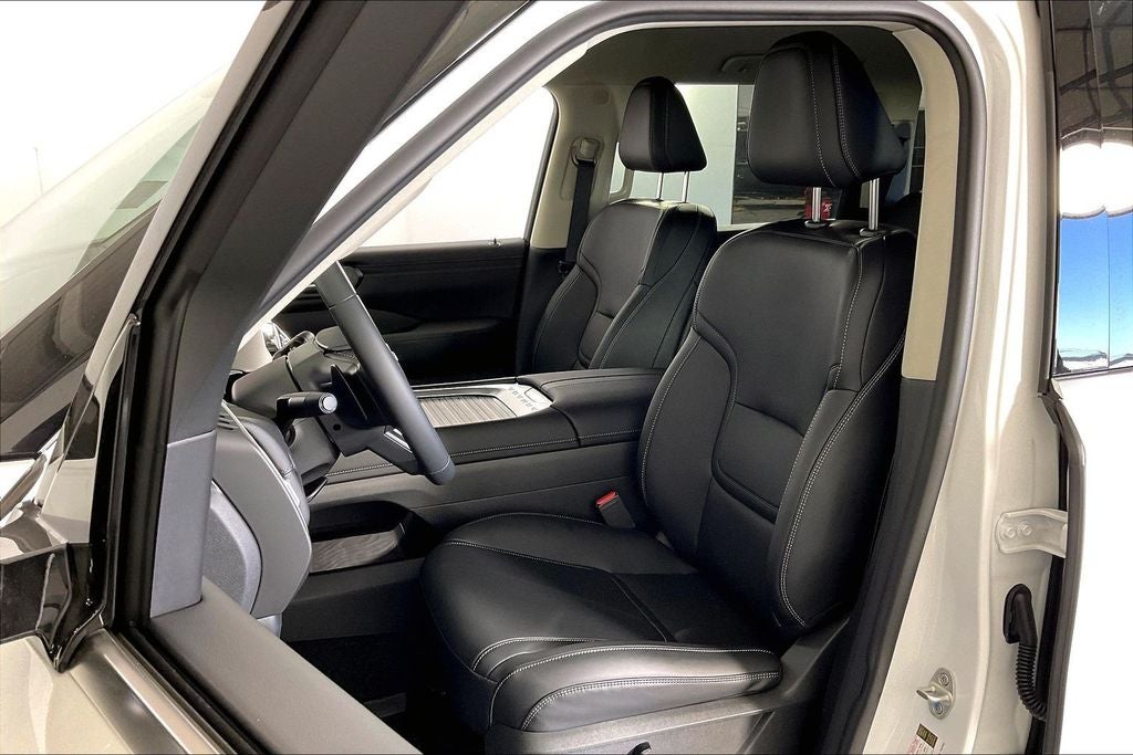 2026 Nissan Armada SV