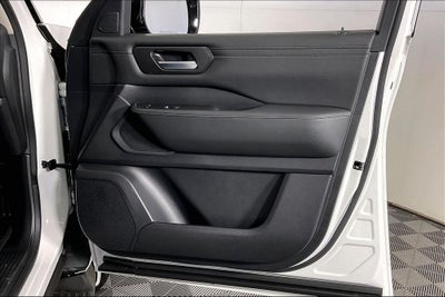 2026 Nissan Armada SV