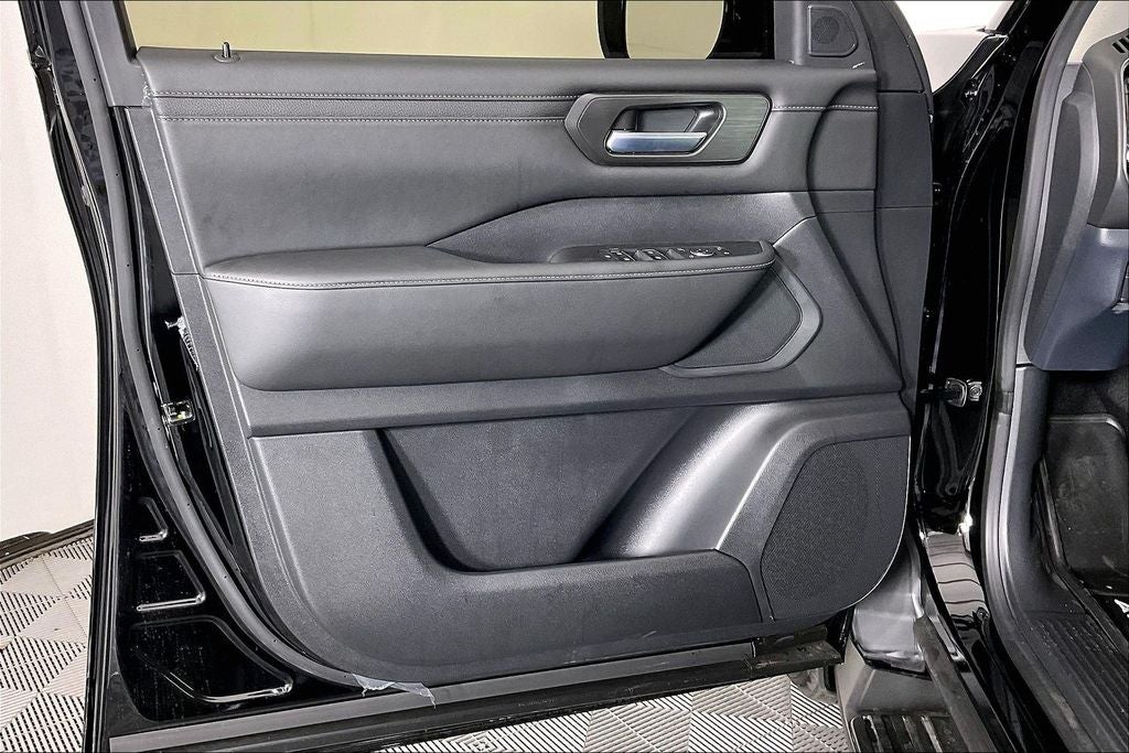 2026 Nissan Armada SV