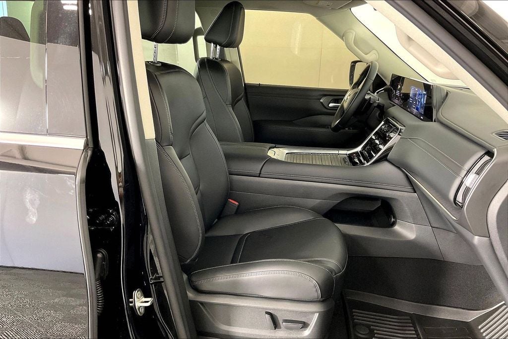 2026 Nissan Armada SV