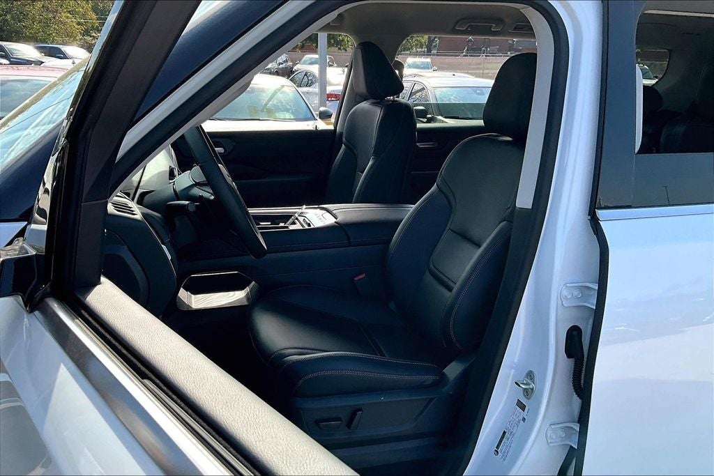 2026 Nissan Armada SV