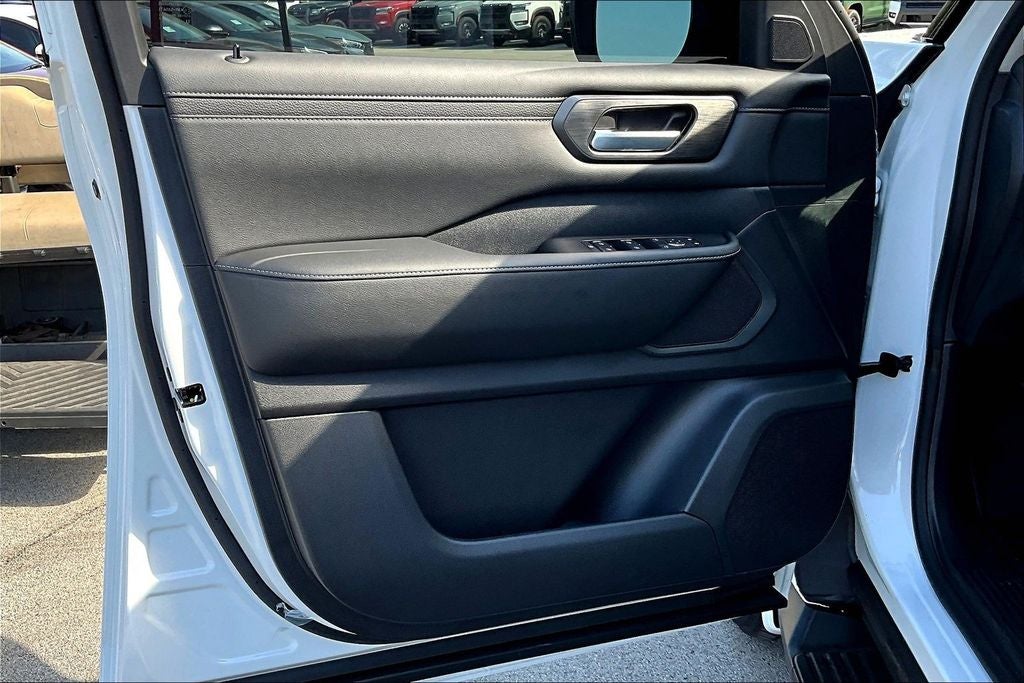 2026 Nissan Armada SV