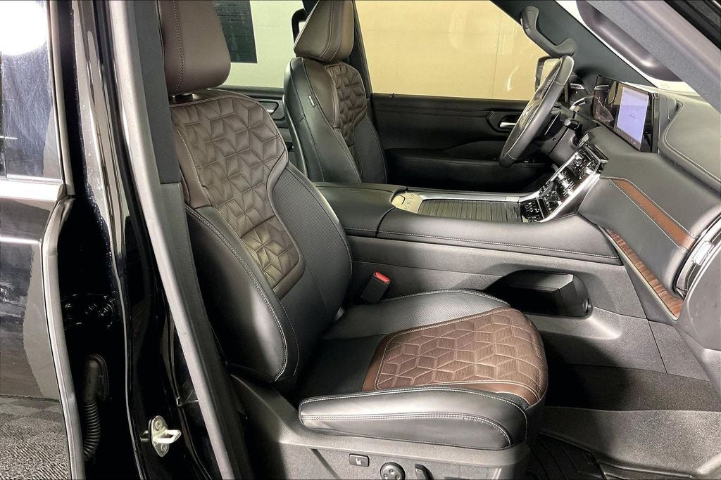 2025 Nissan Armada Platinum Reserve