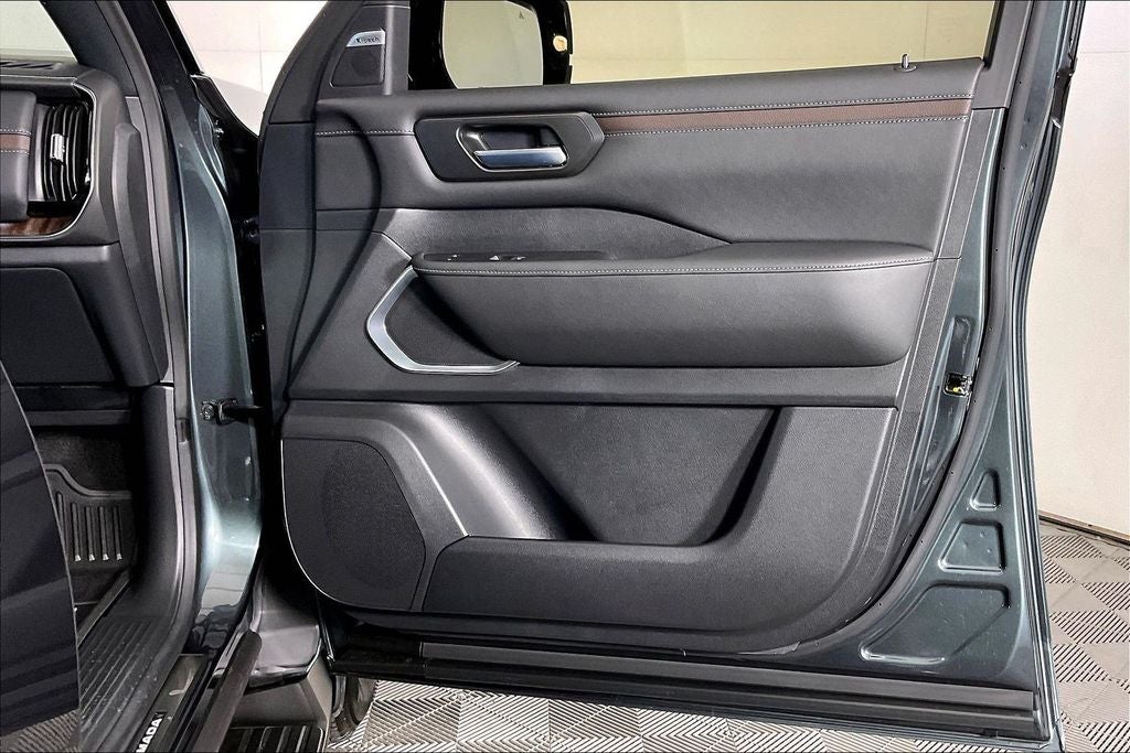 2026 Nissan Armada Platinum