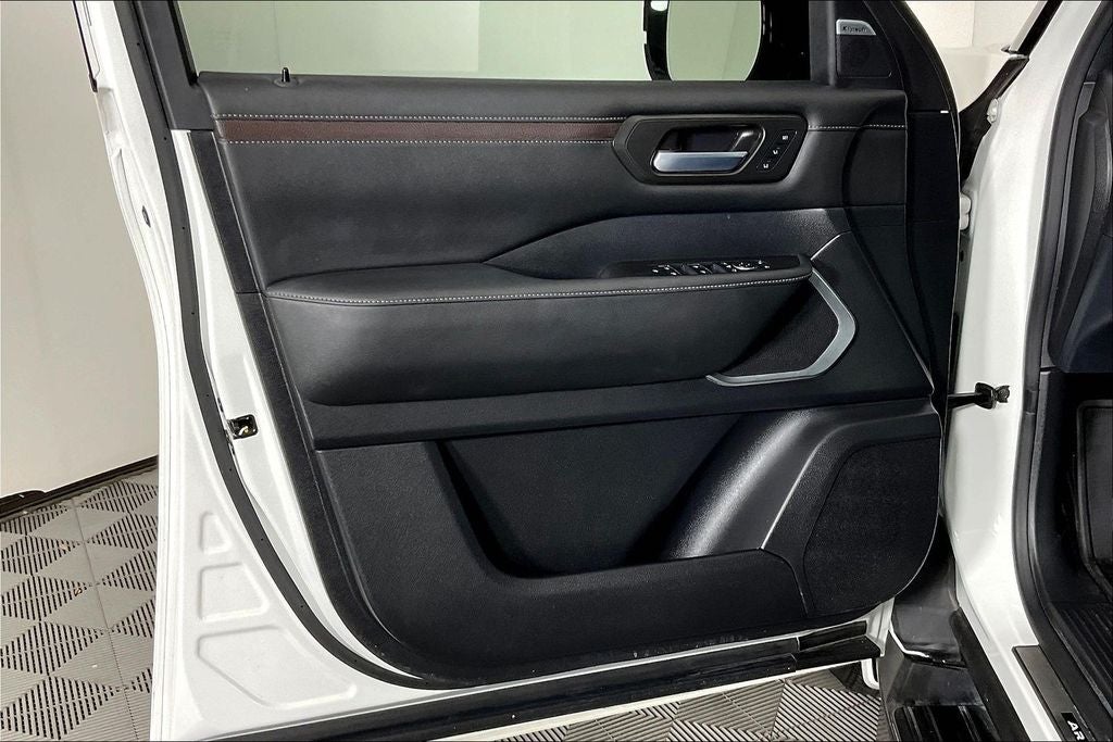 2025 Nissan Armada Platinum Intelligent 4WD