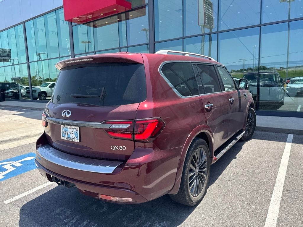 2021 INFINITI QX80 Premium Select