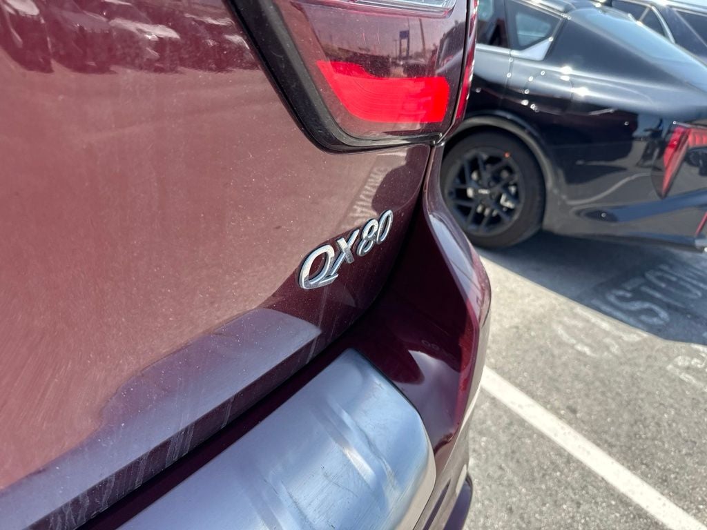 2021 INFINITI QX80 Premium Select