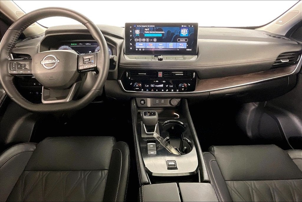 2025 Nissan Rogue Platinum