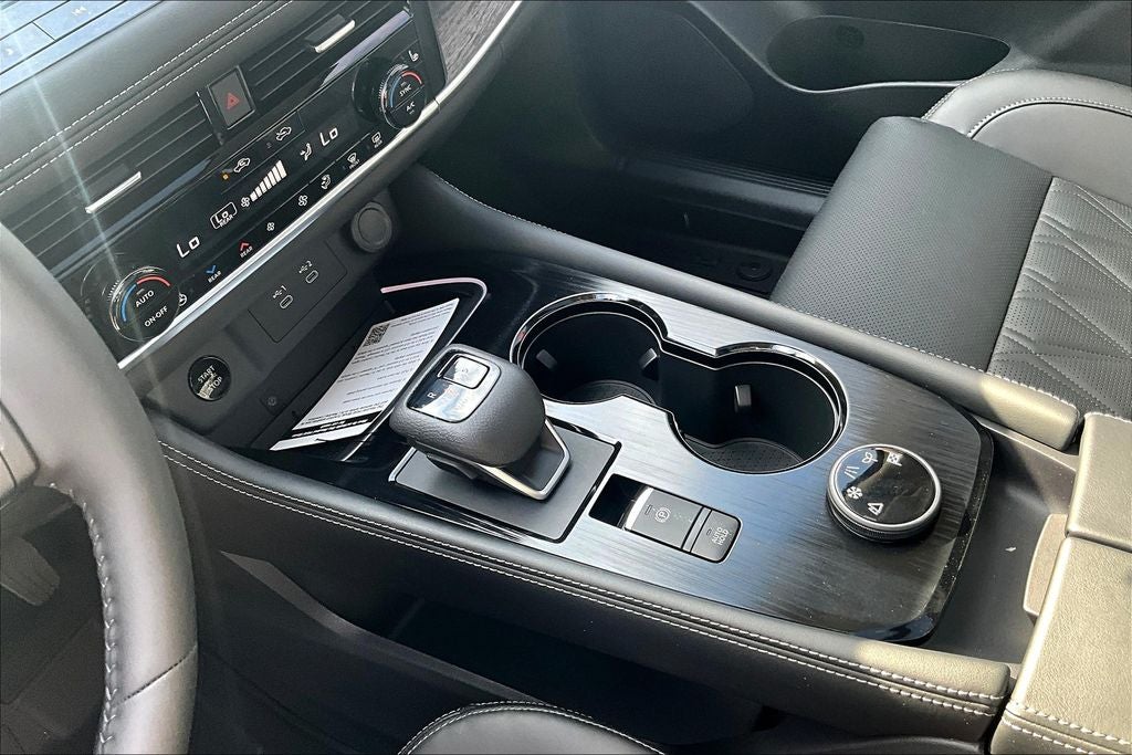 2025 Nissan Rogue Platinum