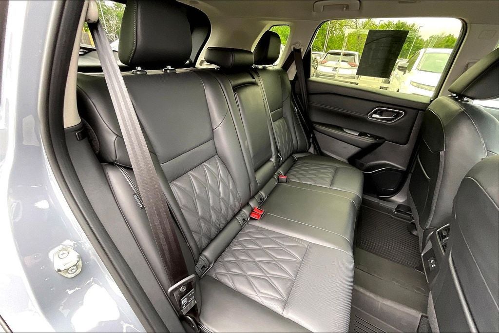 2025 Nissan Rogue Platinum