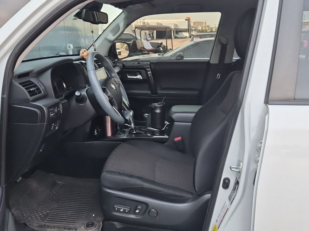 2024 Toyota 4Runner TRD Off-Road