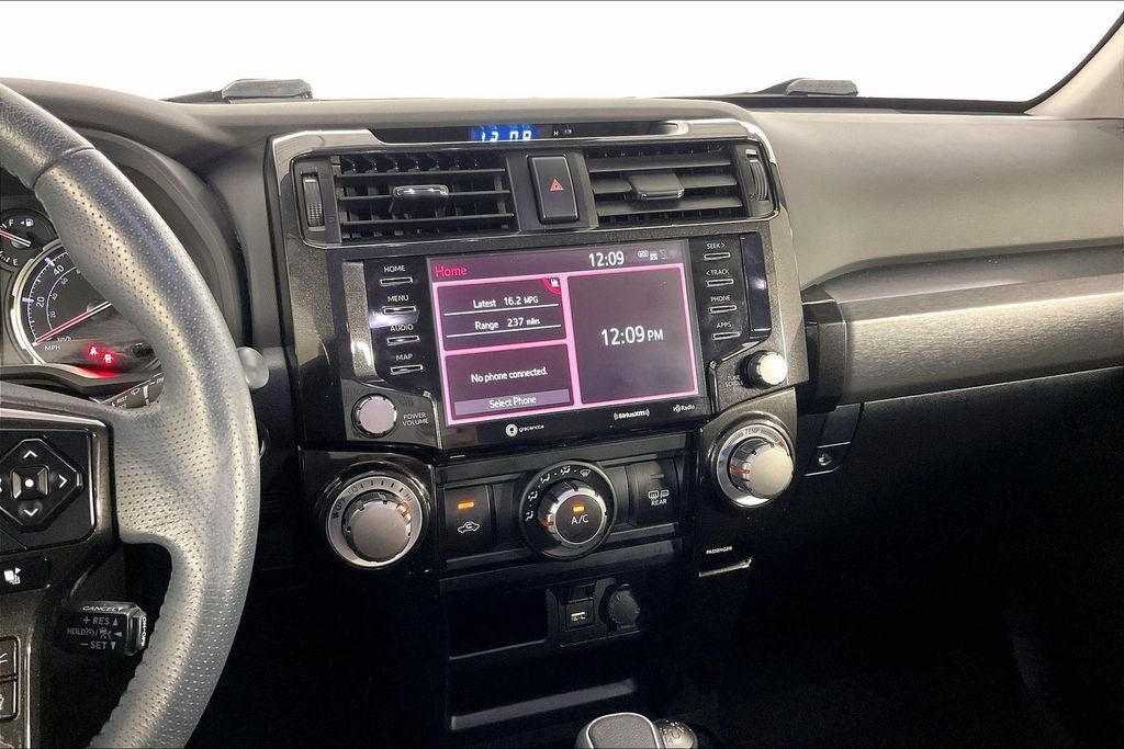 2024 Toyota 4Runner TRD Off-Road