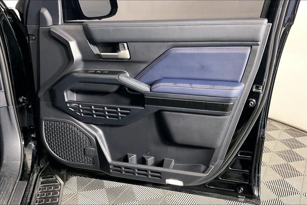 2025 Toyota 4Runner i-FORCE MAX Hybrid Platinum
