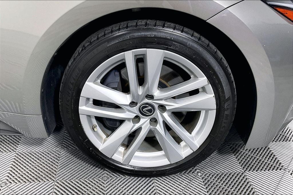 2022 Lexus IS 300