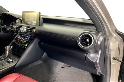 2022 Lexus IS 300