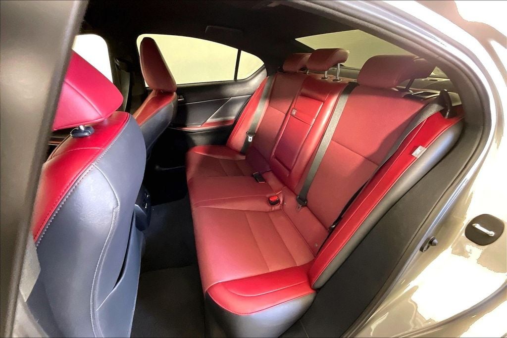 2022 Lexus IS 300