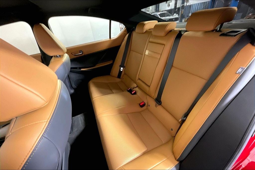 2024 Lexus IS 350 F SPORT Design