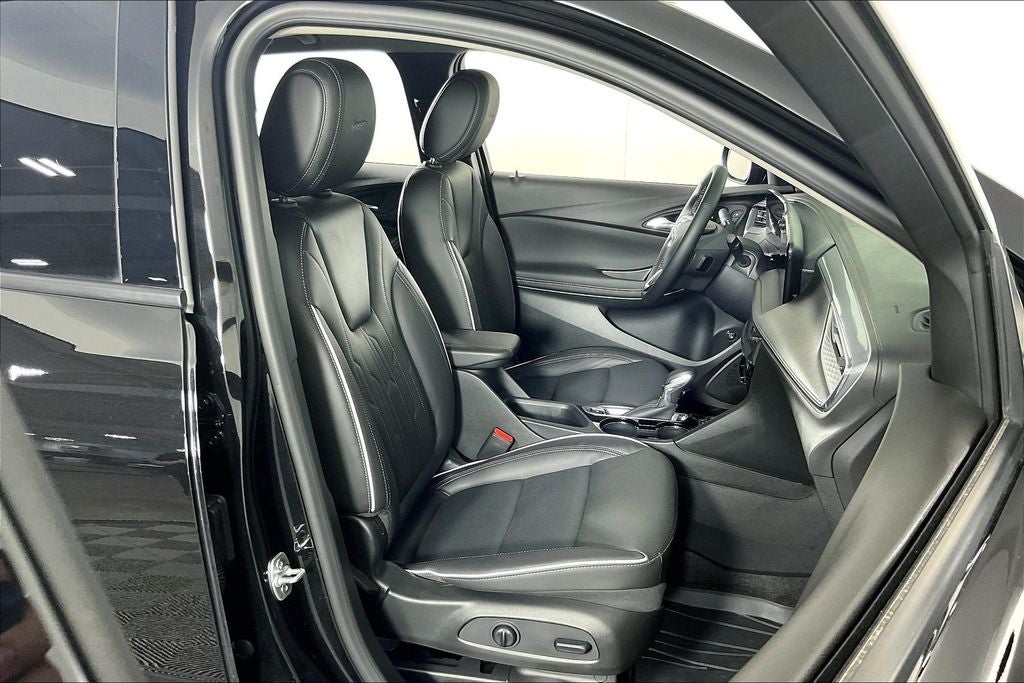 2025 Buick Encore GX Avenir