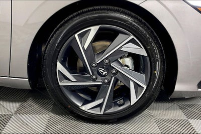 2024 Hyundai Elantra Limited