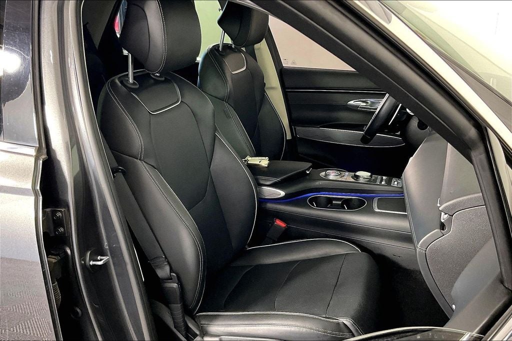 2022 Genesis GV70 2.5T