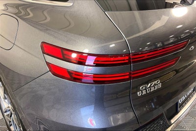 2022 Genesis GV70 2.5T
