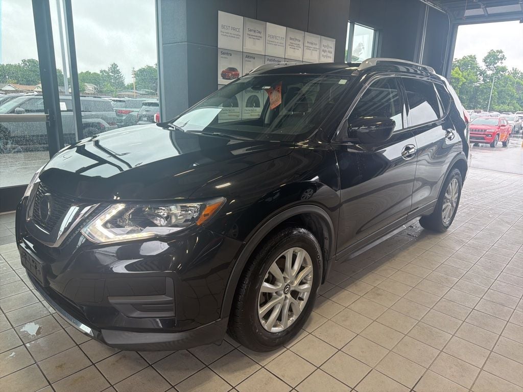2020 Nissan Rogue SV FWD's photo
