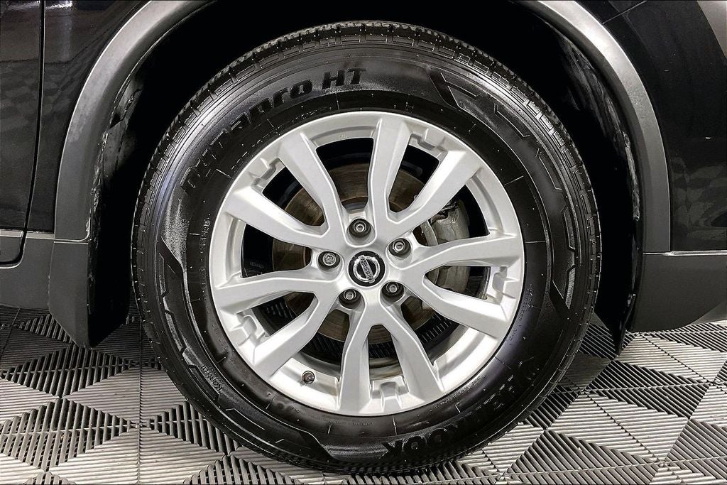 2020 Nissan Rogue SV