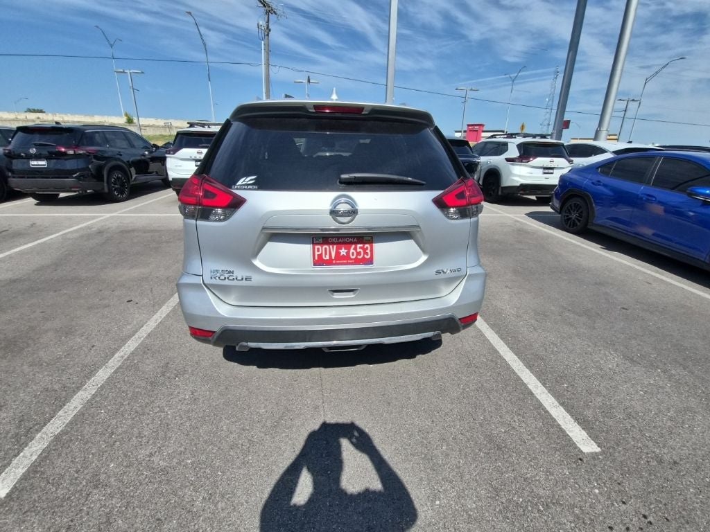 2017 Nissan Rogue SV