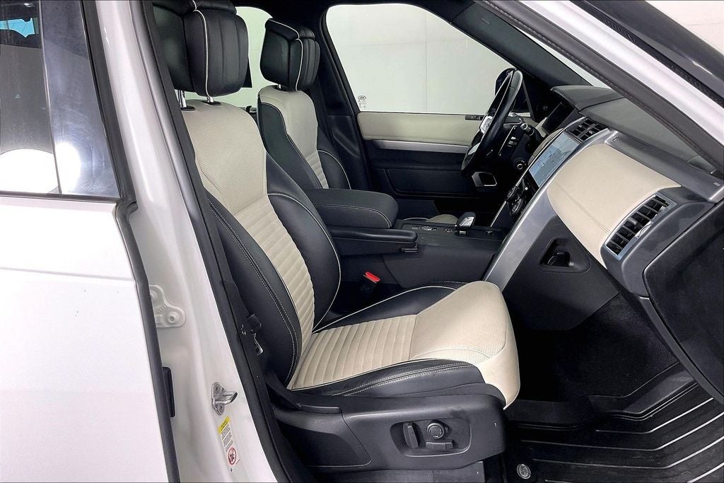 2022 Land Rover Discovery S R-Dynamic