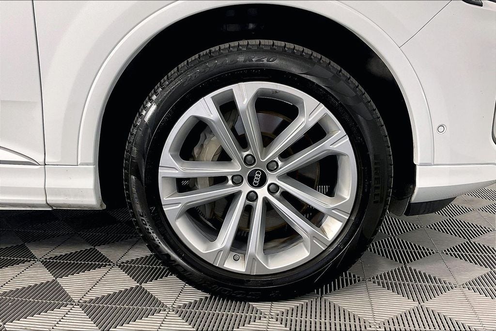 2025 Audi Q7 55 Premium Plus quattro