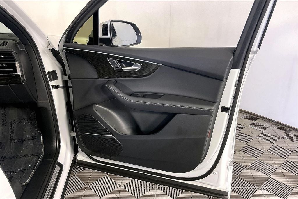 2025 Audi Q7 55 Premium Plus quattro