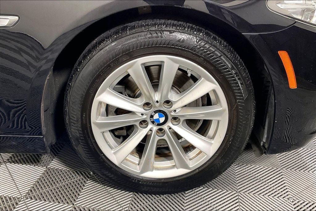 2015 BMW 5 Series 528i