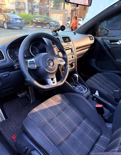 2014 Volkswagen GTI Wolfsburg Edition