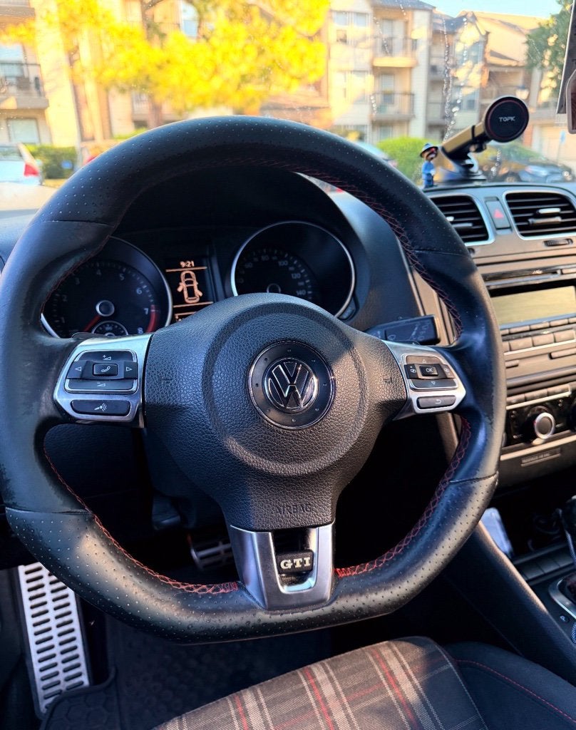 2014 Volkswagen GTI Wolfsburg Edition